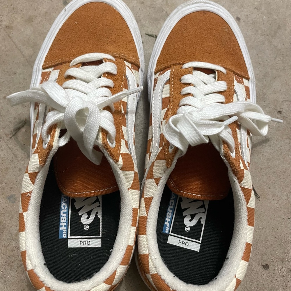 Orange Vans Old Skool Pro Low Top in 7 women/5.5  mens